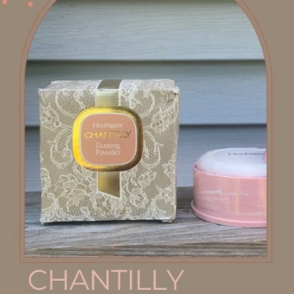 Vintage Houbigant Chantilly Dusting Powder 3 oz Unopened #1332L